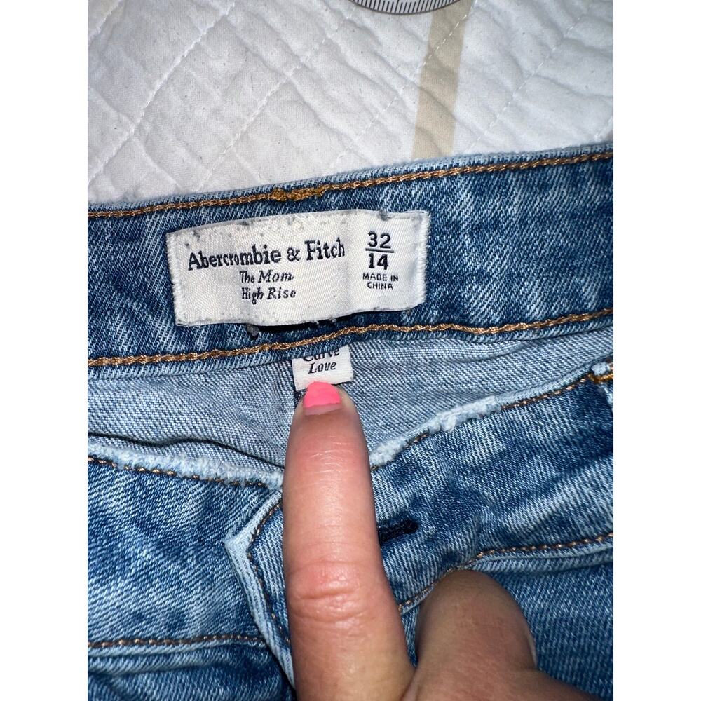 Abercrombie & Fitch The Mom High Rise Curve Love Jeans Women’s 32 14 Medium Wash - Picture 5 of 7